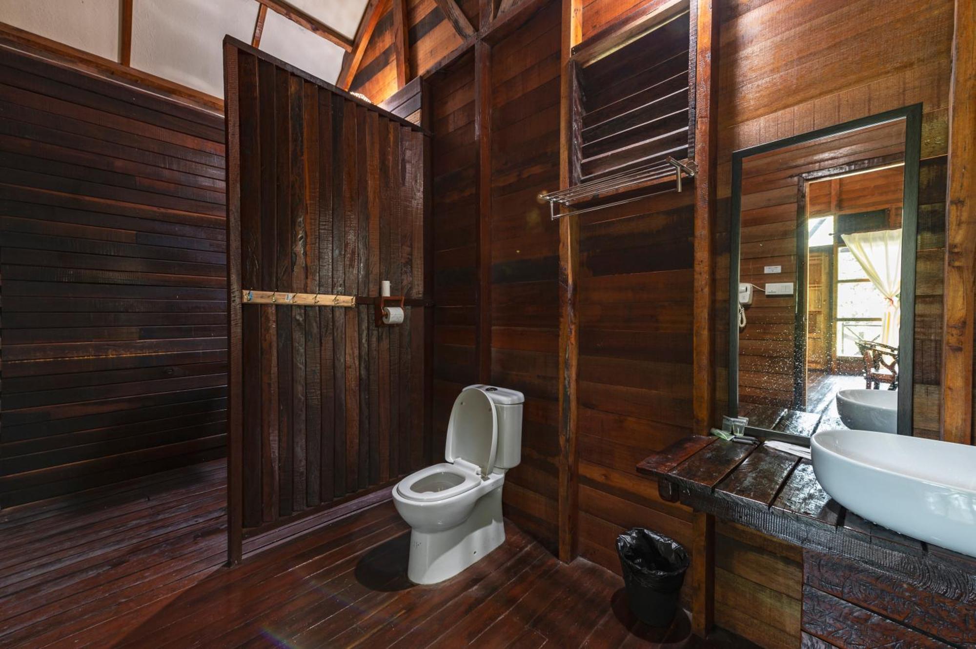 Borneo Sepilok Rainforest Resort エクステリア 写真