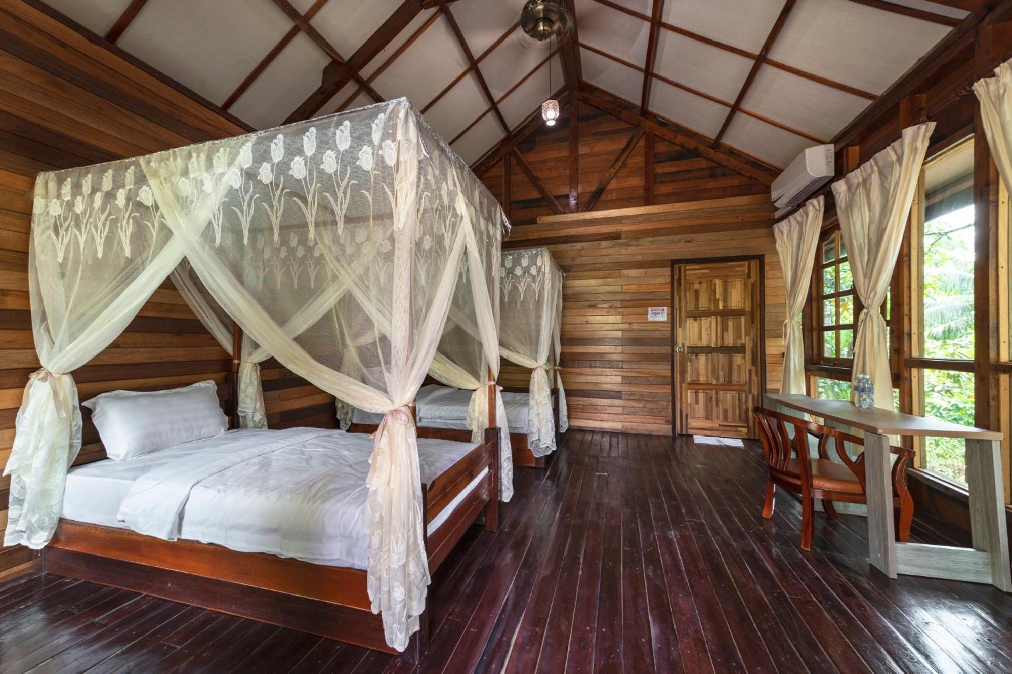 Borneo Sepilok Rainforest Resort エクステリア 写真