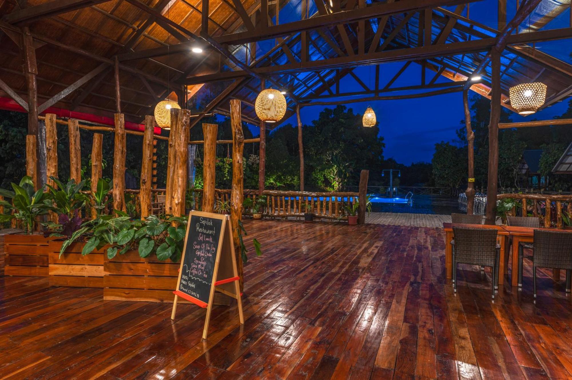 Borneo Sepilok Rainforest Resort エクステリア 写真