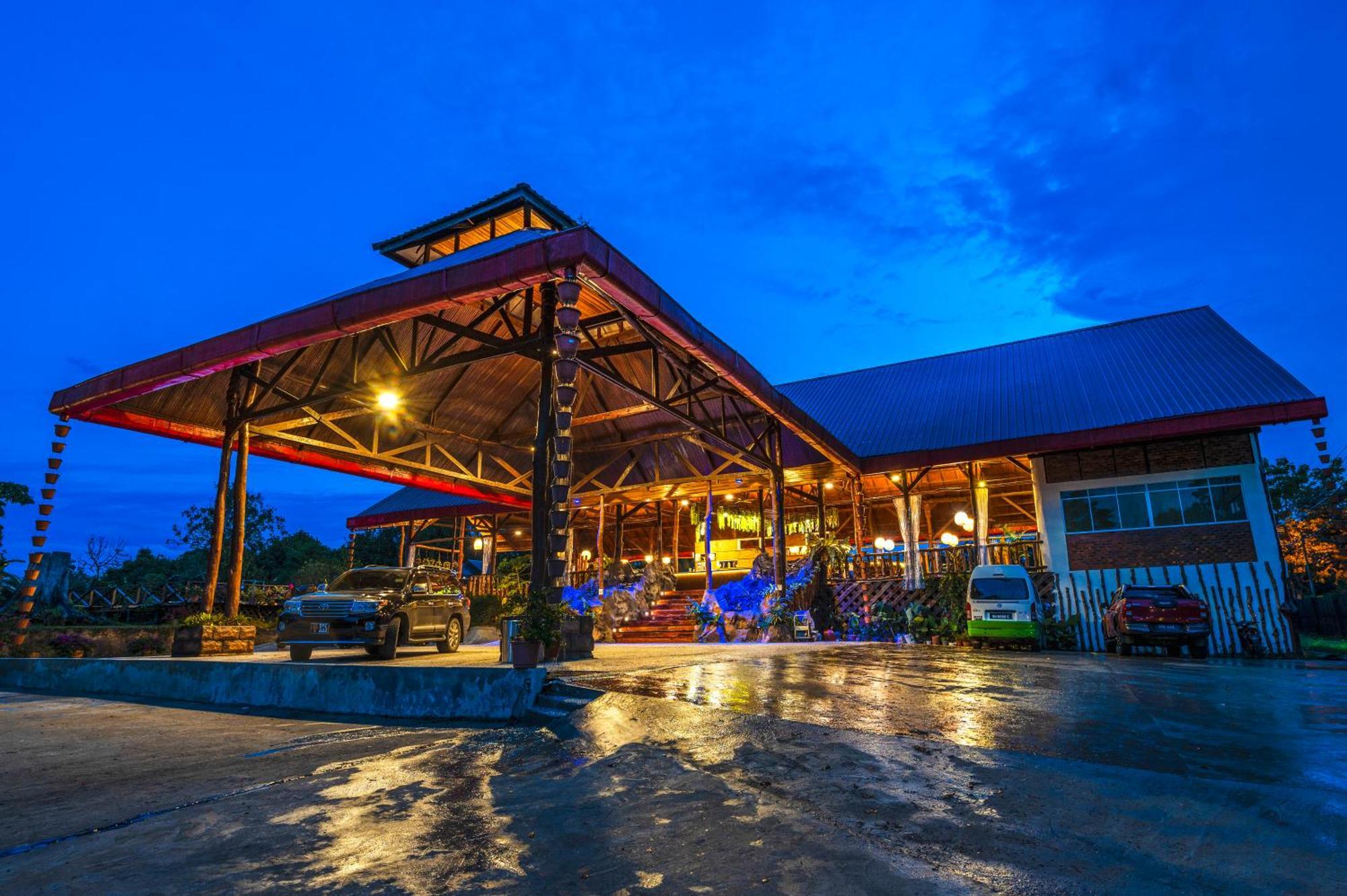 Borneo Sepilok Rainforest Resort エクステリア 写真